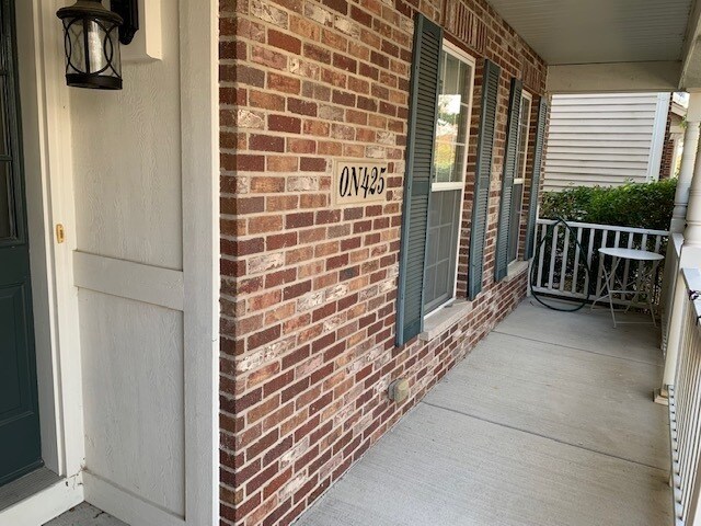 Foto del edificio - 0N425 Ford Dr