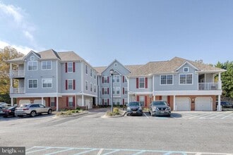 Building Photo - 5003 Hollington Dr