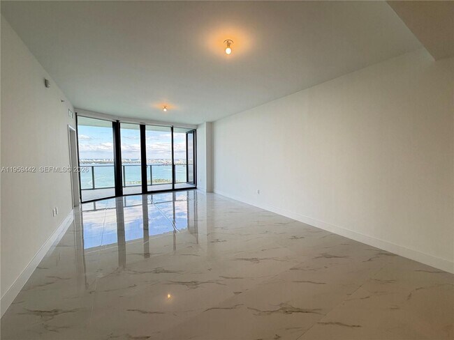 Foto del edificio - 700-724 3503