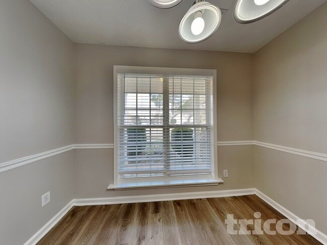 Building Photo - 170 Orchard View