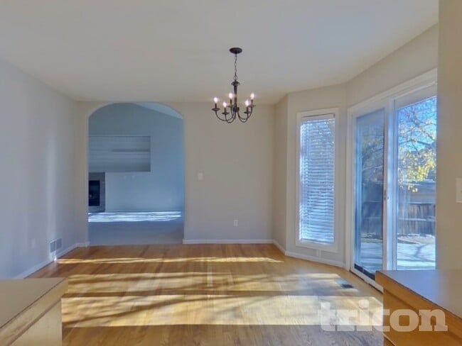 Building Photo - 1760 Overlook Dr