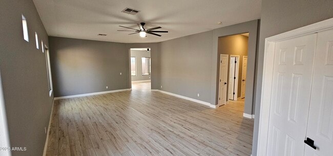 Foto del edificio - 17913 W Desert View Ln