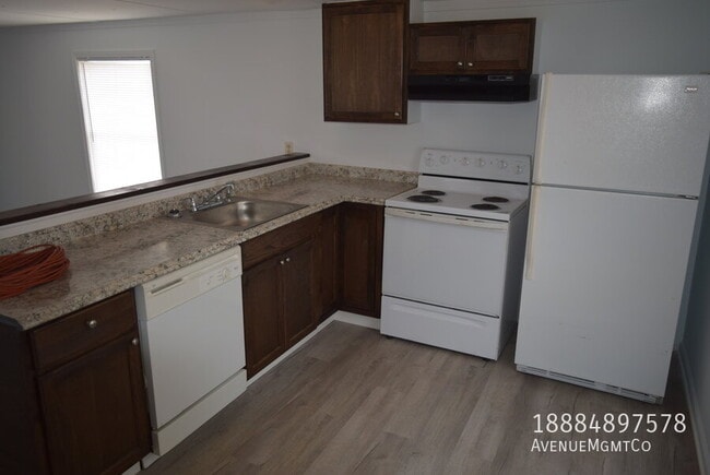 Building Photo - 715 23rd St NW
