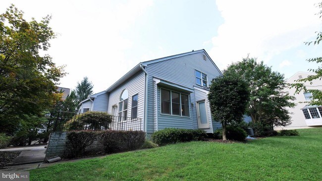 Building Photo - 12903 Wheatland Rd