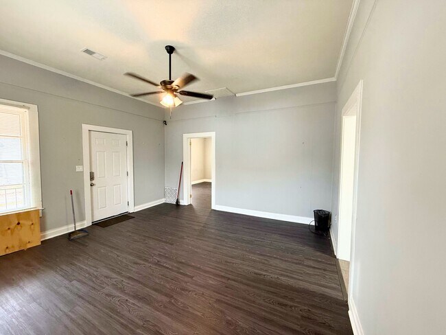 Foto del edificio - 302 G St