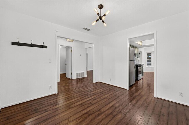 Foto del edificio - 1804 Stagecoach Trail