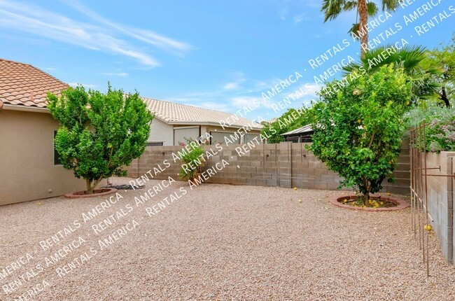 Foto del edificio - 9739 E McAndrew Ct