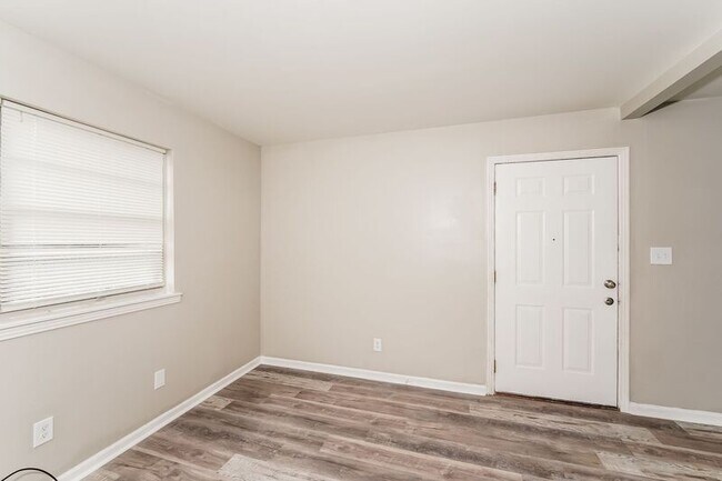 Foto del edificio - 1576 20th St N