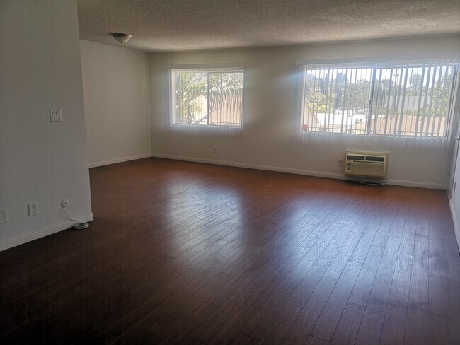 Foto del edificio - 3675 Monon St