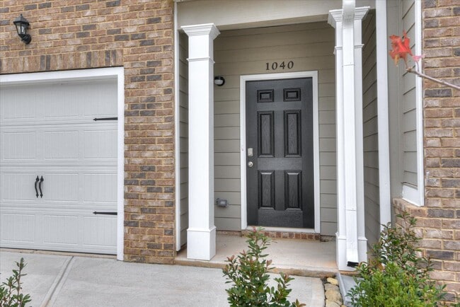 Foto del edificio - 1040 Quaint Parish Cir