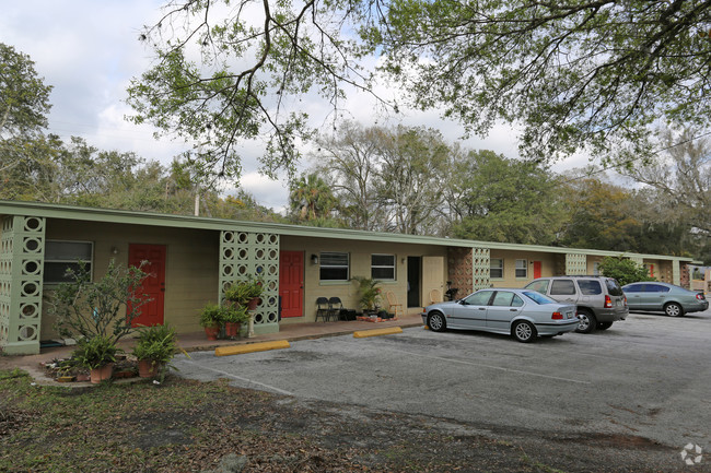 Primary Photo - 5931 N Rome Ave