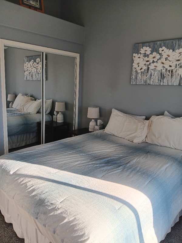 Building Photo - 8198 Ferguson Rd