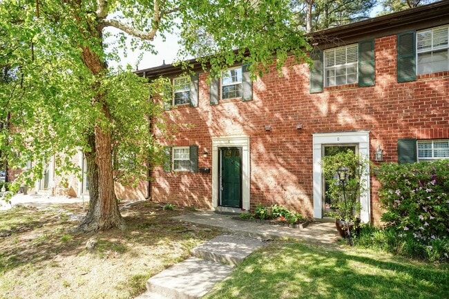 Building Photo - Fully Renovated 2BR Townhome-Style Condo – Available Now!