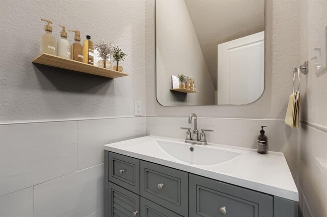 Foto del edificio - 121 Morning Dawn Ln