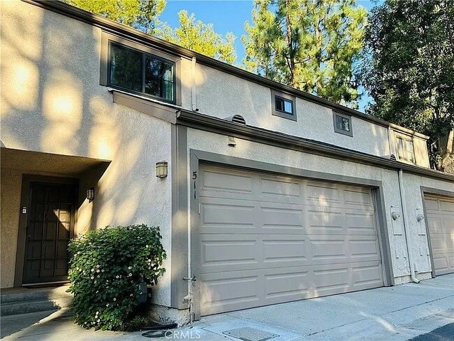 Building Photo - 511 Lazy Creek Cir