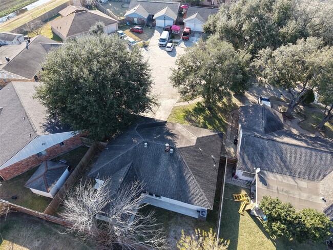 Building Photo - 1310 Goswell Ln