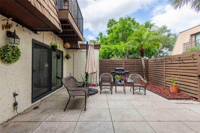 Foto del edificio - 15307 W Pond Woods Dr