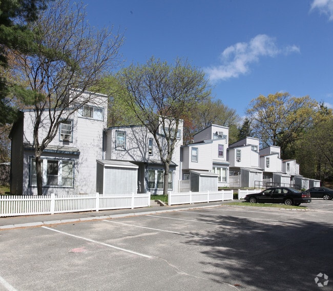 Spring Meadow Apartments Springfield, MA