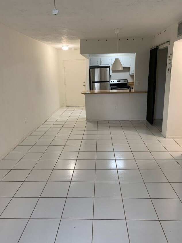 7300 NW 17th St Unit 117, Plantation, FL 33313 Condo for Rent in