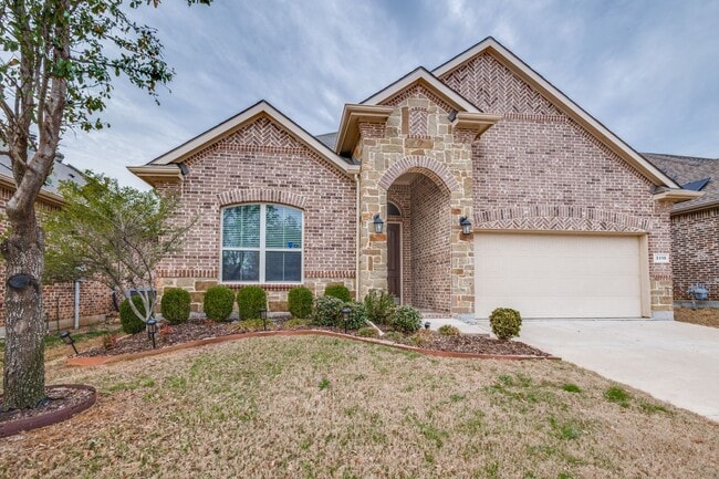 Building Photo - 3316 El Dorado Dr