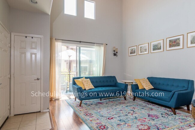 Foto del edificio - Beautiful 3 Bedroom, 2 Bath Townhouse with 2 car garage