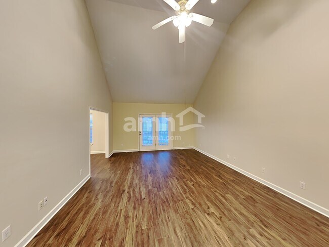 Foto del edificio - 1707 Arrowhead Dr