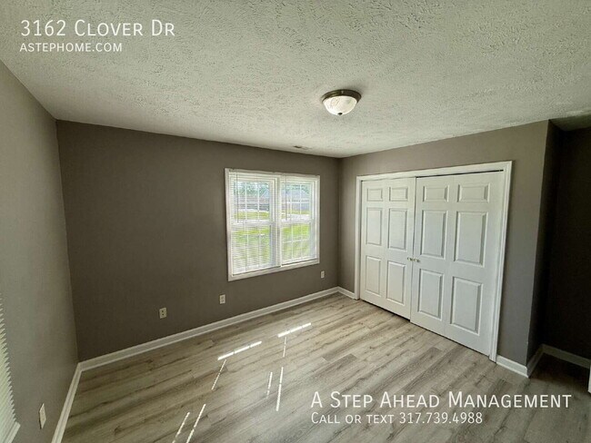 Foto del edificio - 3162 Clover Dr