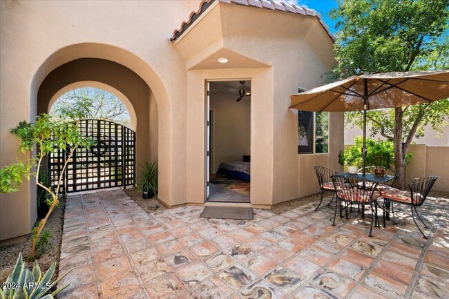 Building Photo - 7446 E Russet Sky Dr