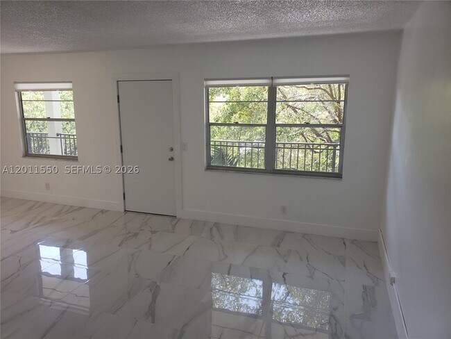 Building Photo - 13255 SW 7th Ct