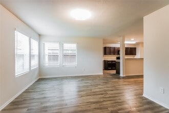 Building Photo - 17311 Desmond St