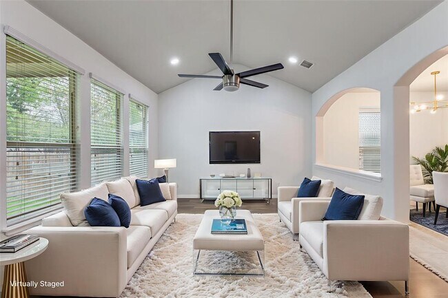 Foto del edificio - 10805 Owyhee Vw