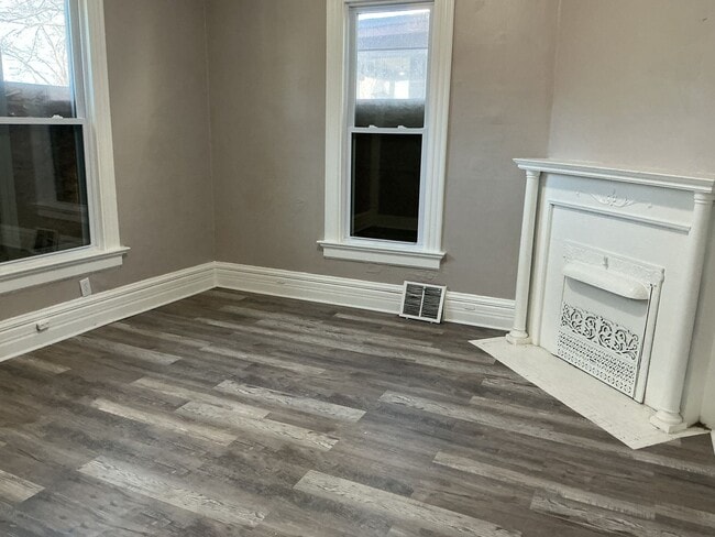 Foto del edificio - 4 bedroom single family home