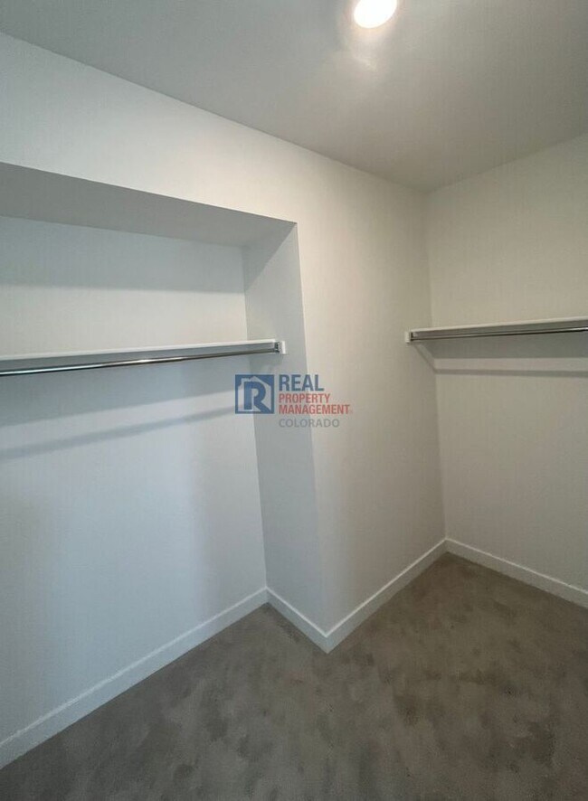 Building Photo - 1815 Myron Ct