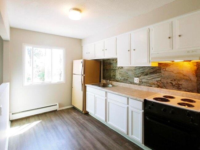 Photo - 4420 S 25th St Apartment
