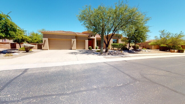 Building Photo - 6124 N Pinnacle Ridge Dr