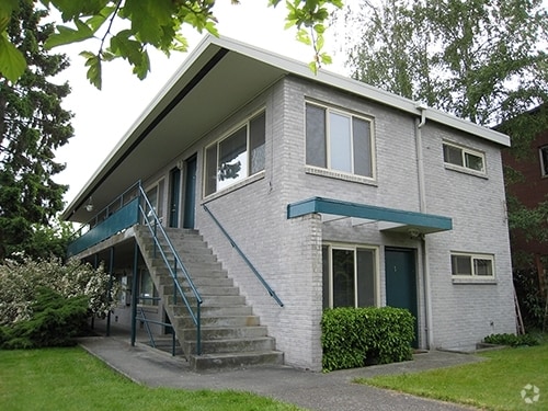 Building Photo - Burkewood