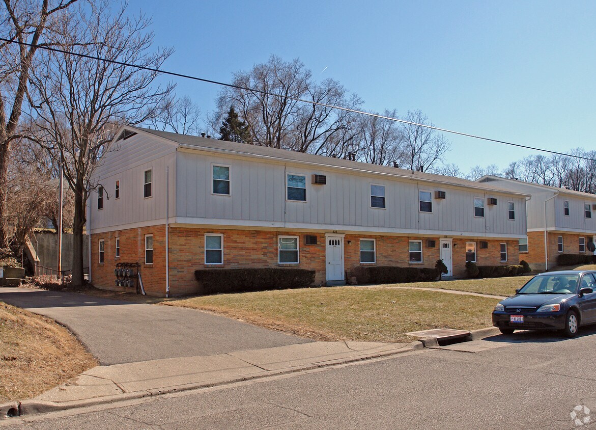 Foto del edificio - 326-328 Firwood Dr