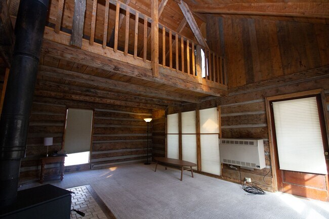 Building Photo - 1bed + Loft Main St Alma!
