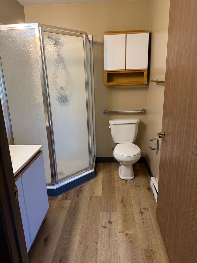 Foto del edificio - Cozy 3 Bedroom Ready For You to Make Home!!