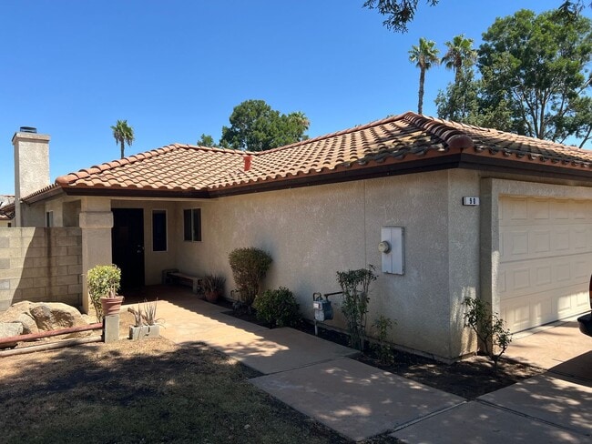 Building Photo - Now Available in MADERA Castle Court – Gat...