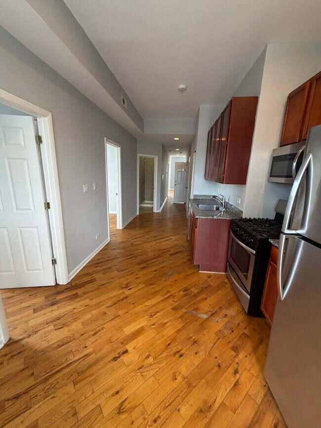 Foto del edificio - 2300 S Ridgeway Ave