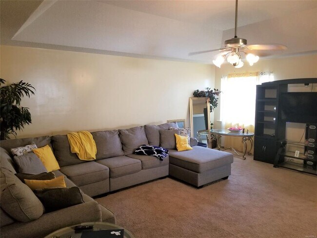 Foto del edificio - 4001 Oak Shadow Ln