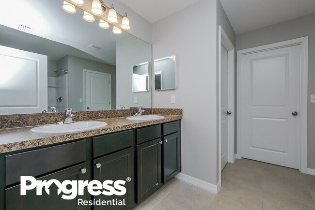 Building Photo - 10124 Geese Trail Cir