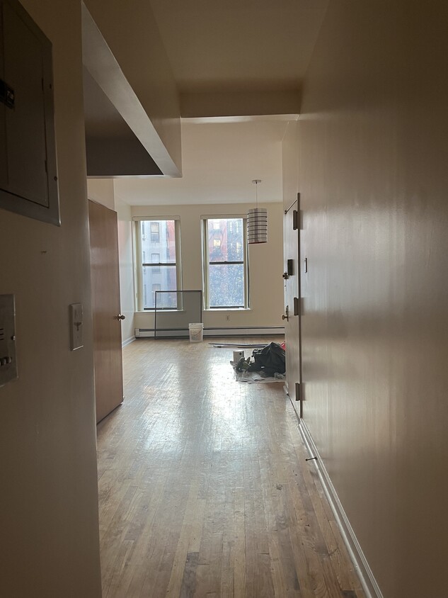 Foto principal - 241 W 122nd St