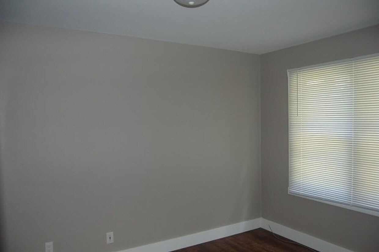 Primary Photo - 2 BR Duplex on Governor Street Recently Re...