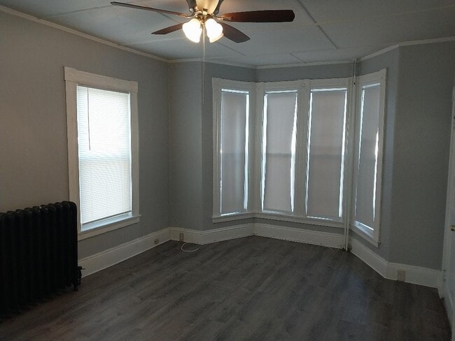 Building Photo - 33 Cherry St