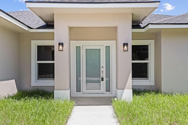 Foto del edificio - 5906 Hickory Dr