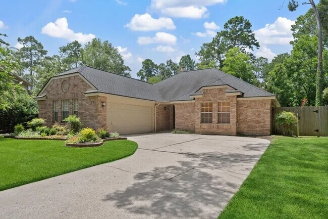 Foto del edificio - 3518 Grove Oaks Dr
