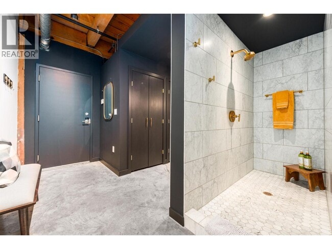 Building Photo - 55 E Cordova St