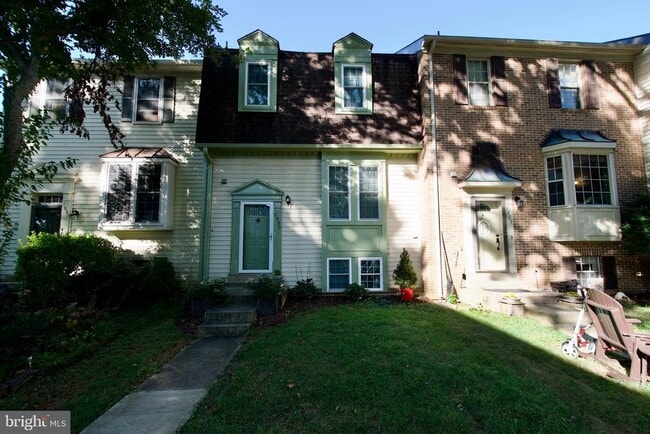 Building Photo - 9885 Burke Pond Ct